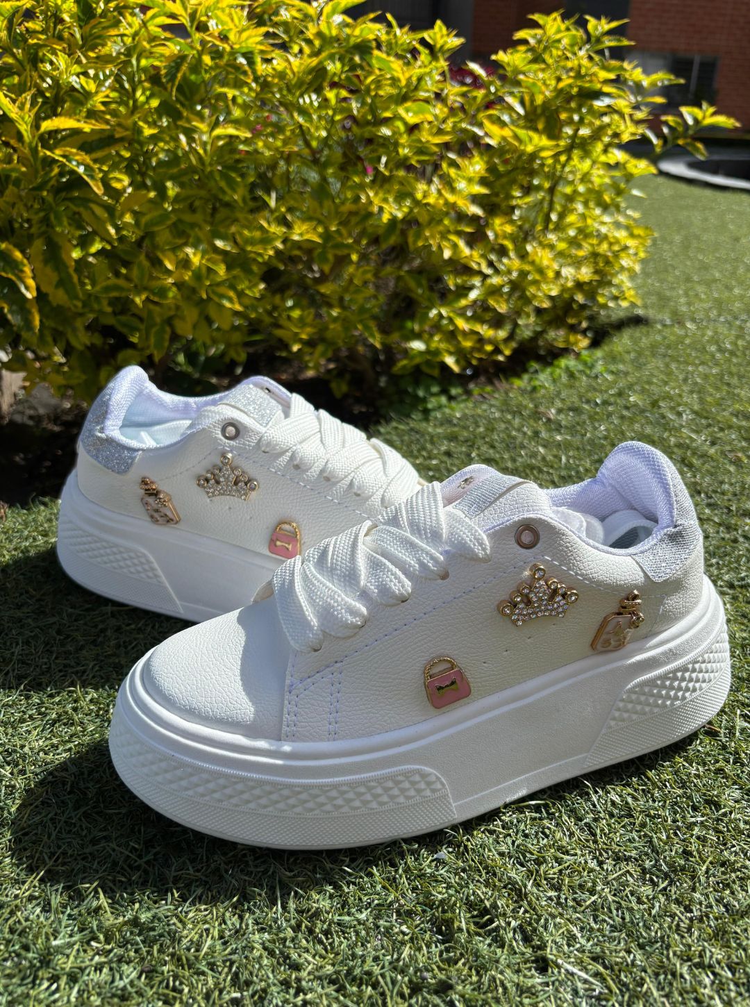 Tenis pryncess blancos- plateados