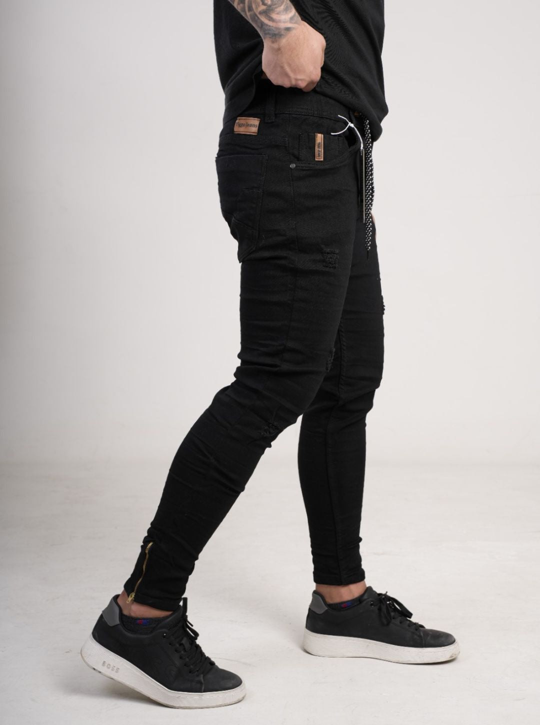 Pantalón tipo Yogger con cremallera