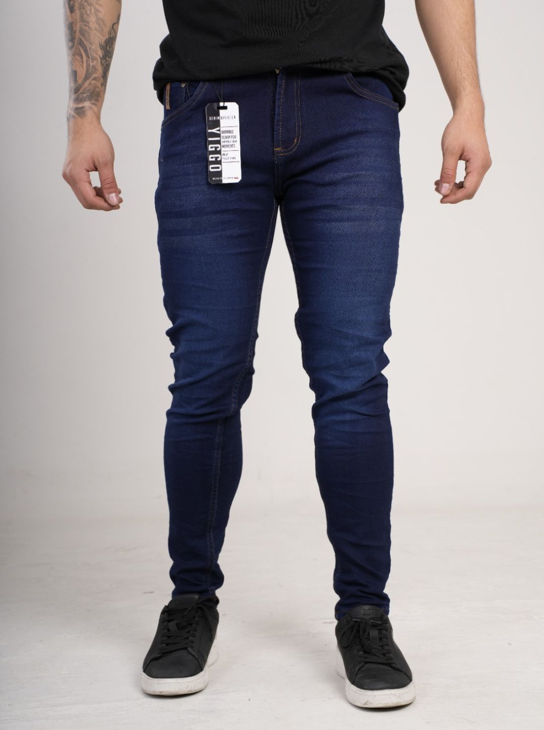 Pantalón en Jean clásico entubado
