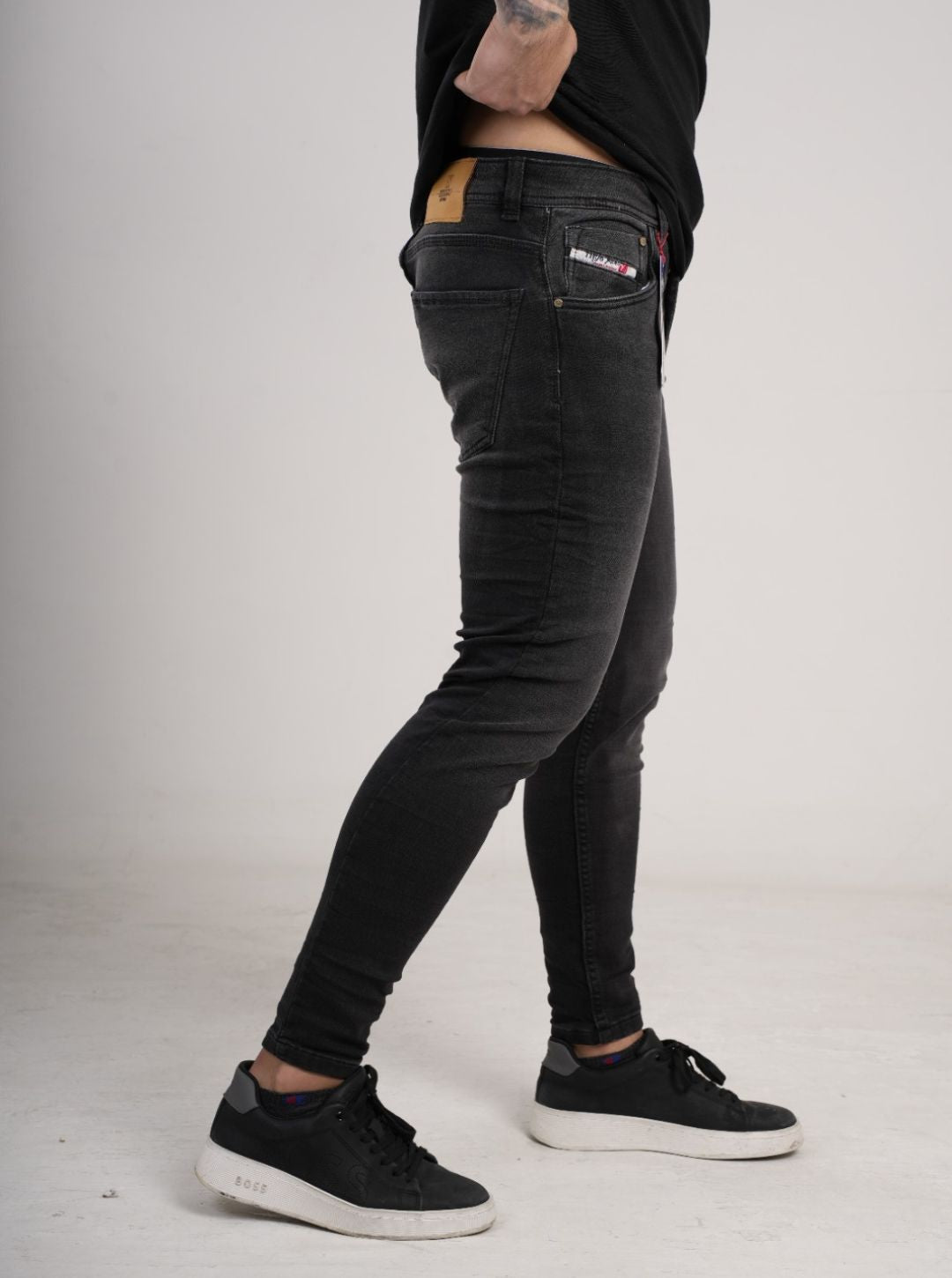 Pantalón en Jean clásico entubado