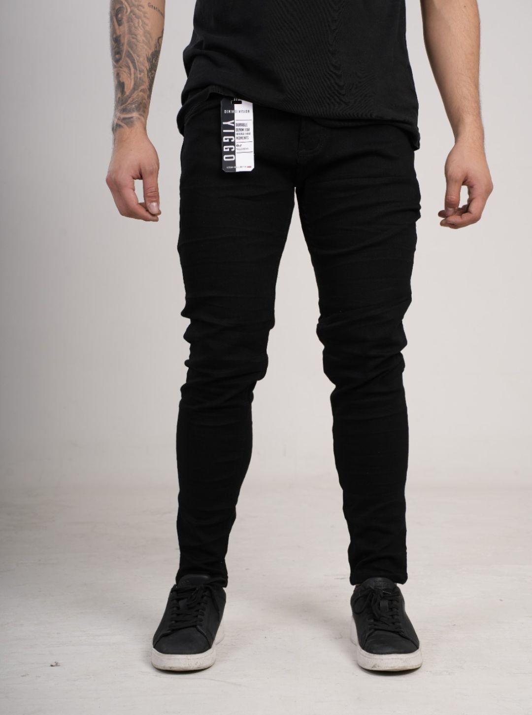 Pantalón en Jean clásico entubado