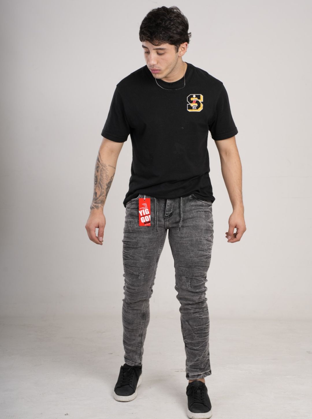 Pantalón tipo Yogger con cordón