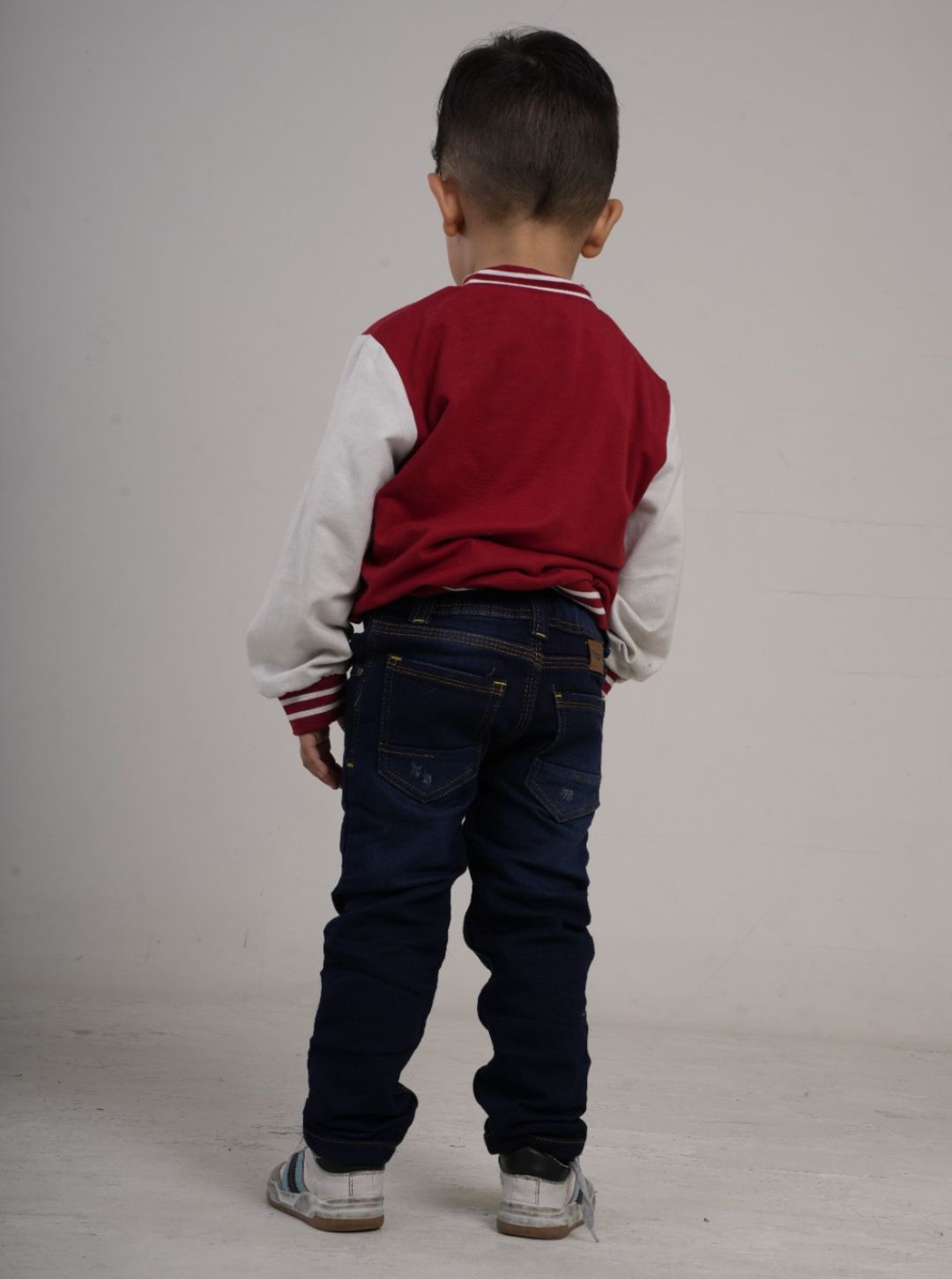 Pantalón en Jean  para niño tipo Yogger