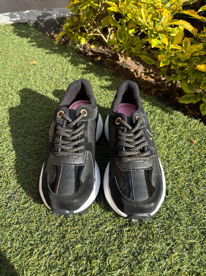 TENIS V NEGROS CUERINA BRILANTES
