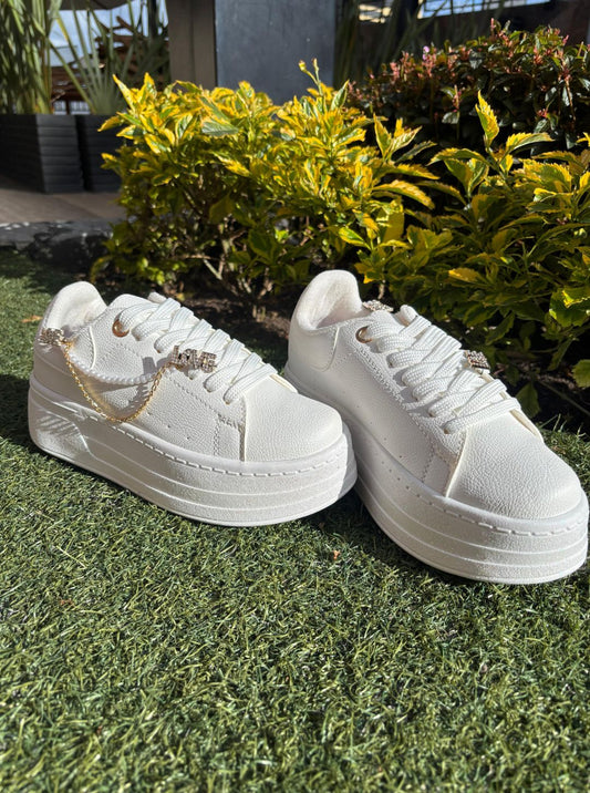 Tenis white love