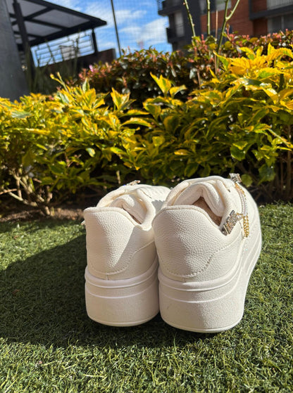 Tenis white love