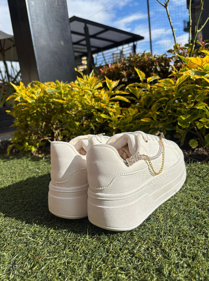 Tenis white love