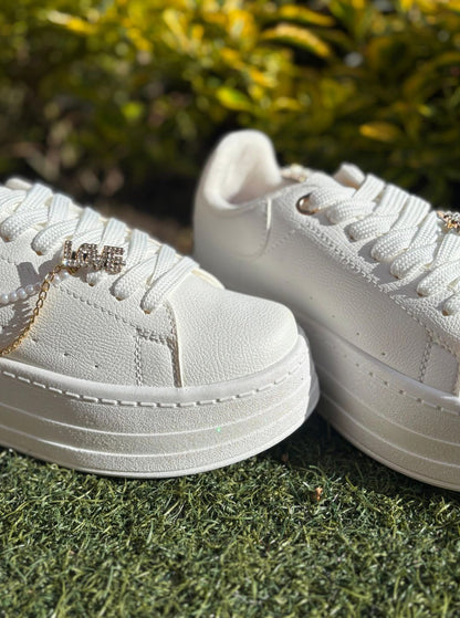 Tenis white love