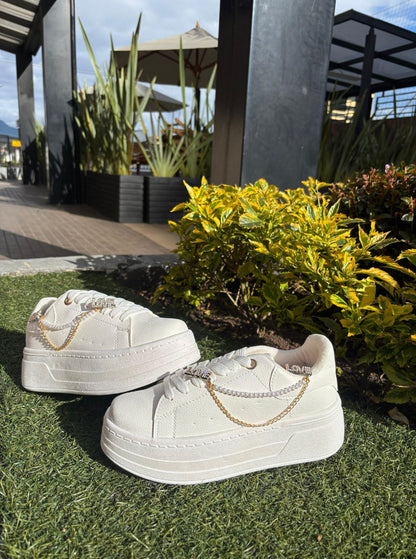 Tenis white love