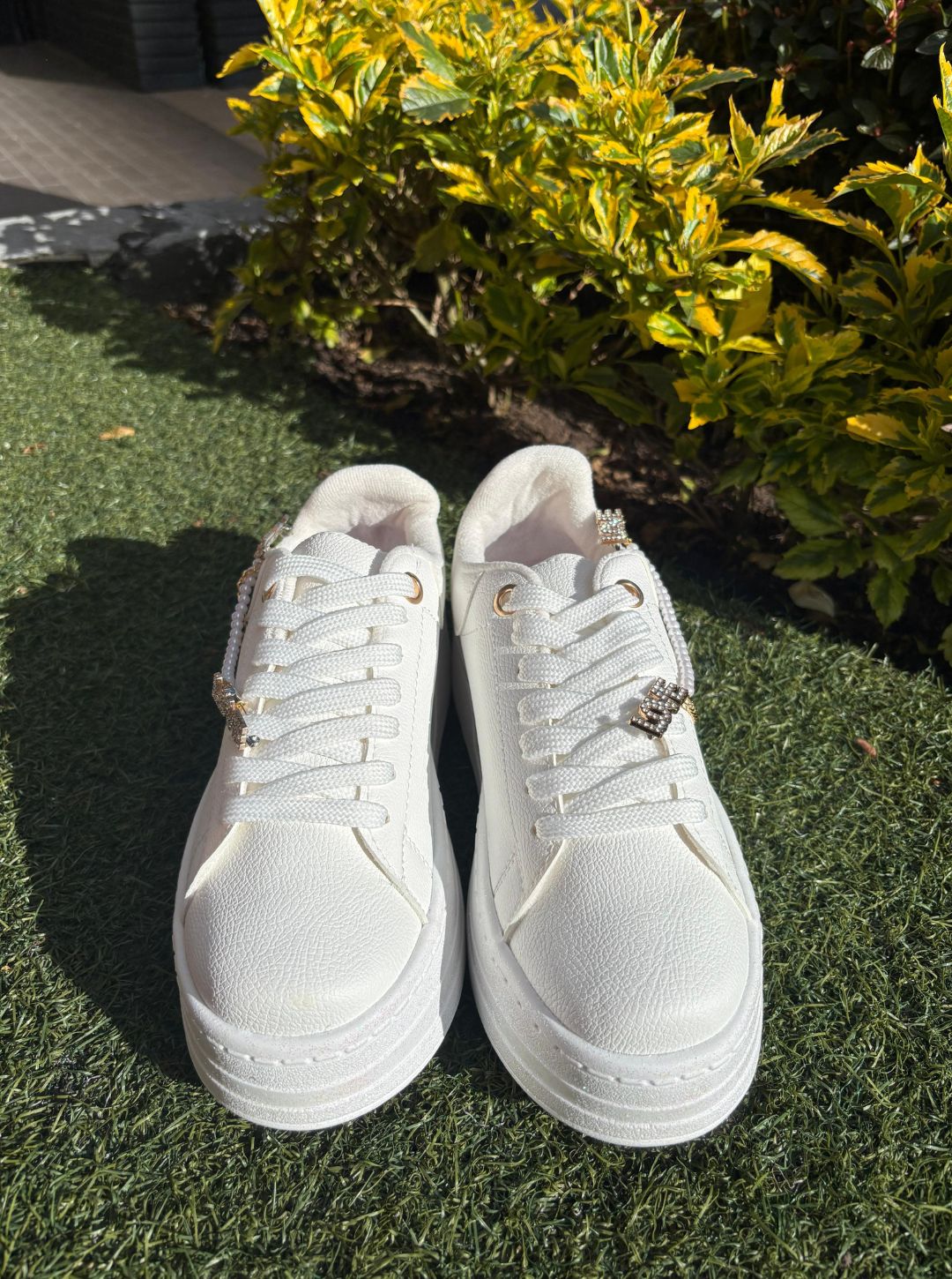 Tenis white love