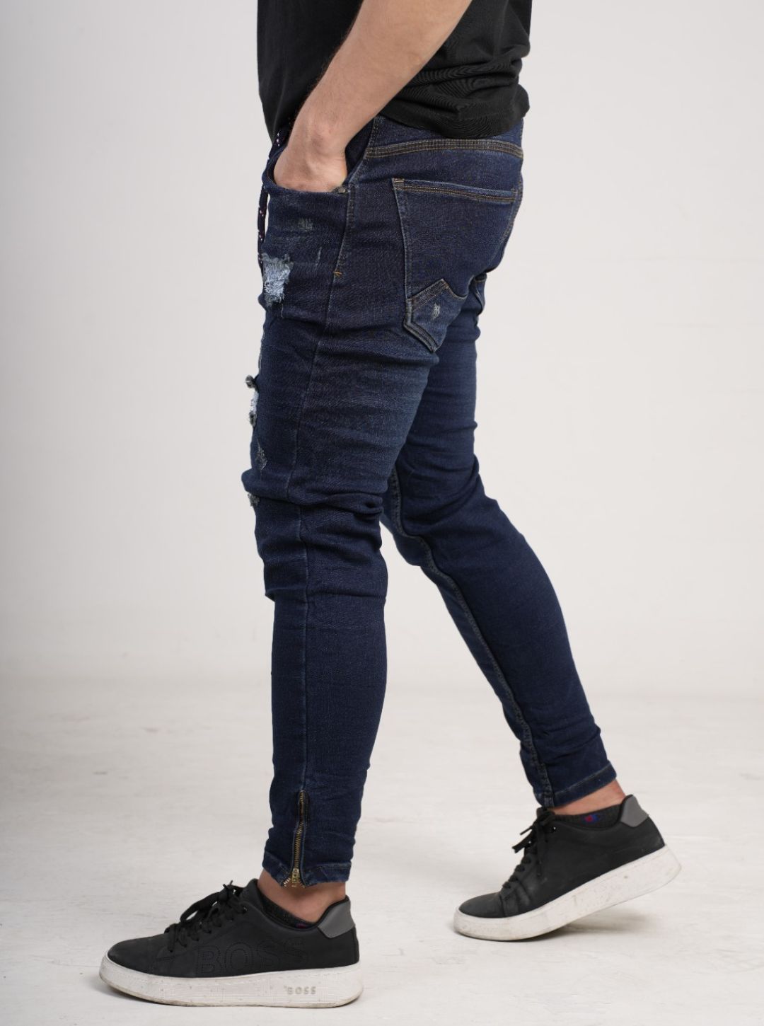Pantalón tipo Yogger con cremallera