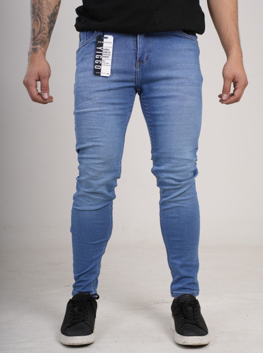 Pantalón en Jean clásico entubado